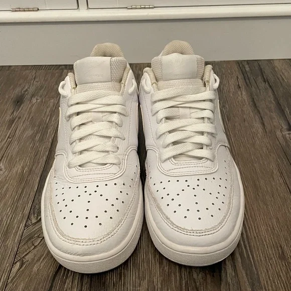 Nike Court Vision Low Women’s Size 8.5 - Picture 2 of 6